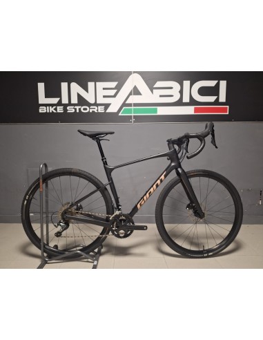 Giant Revolt Advance 3 Carbon